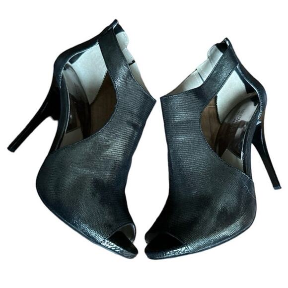 Michael Kors, gunmetal lizard pattern open toe,heel zipper stilettos size 7.5 - Picture 2 of 12